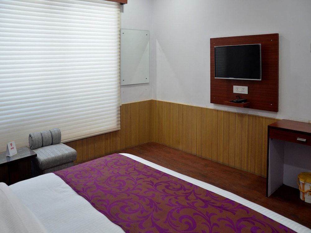 Лакхнау: OYO 4308 Hotel Zaarang Inn