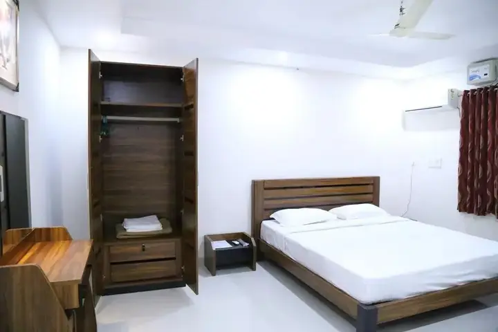 Ченнаи: FabHotel Sri Krishna Residency