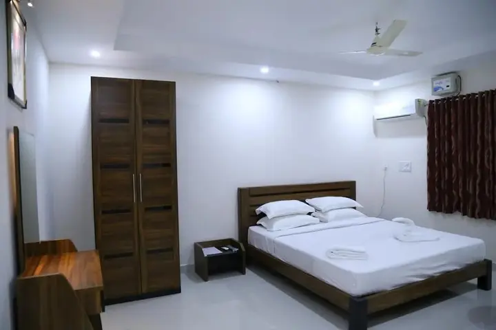 Ченнаи: FabHotel Sri Krishna Residency