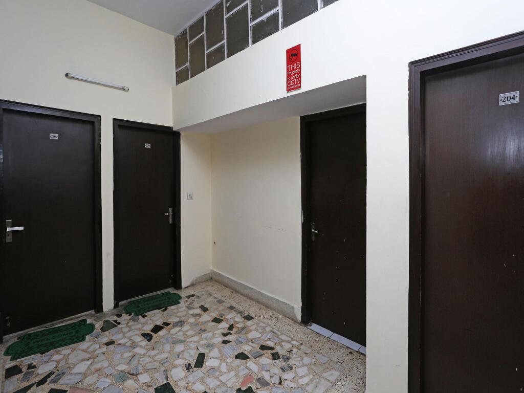 Нью-Дели: OYO 630 Hotel Innova Homes