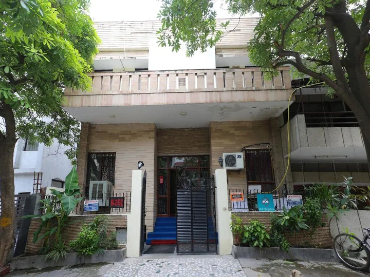Нью-Дели: OYO 630 Hotel Innova Homes