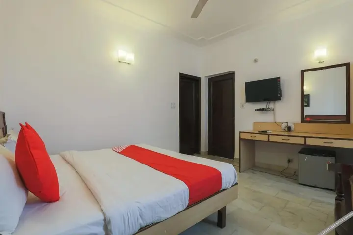 Нью-Дели: OYO Rooms Defence Colony A Block