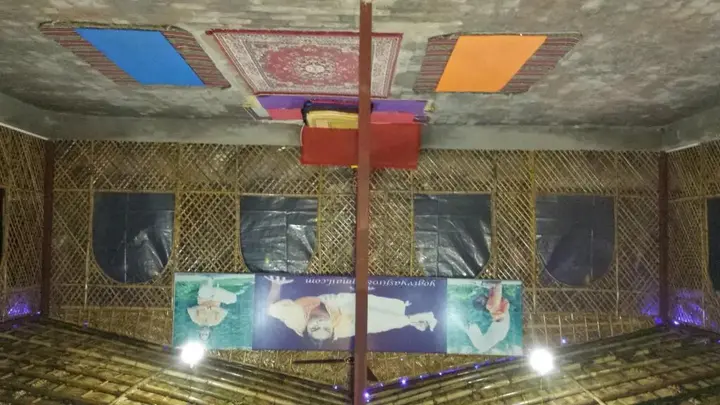 Ришикеш: Hotel Vyas & Nirvana Yoga