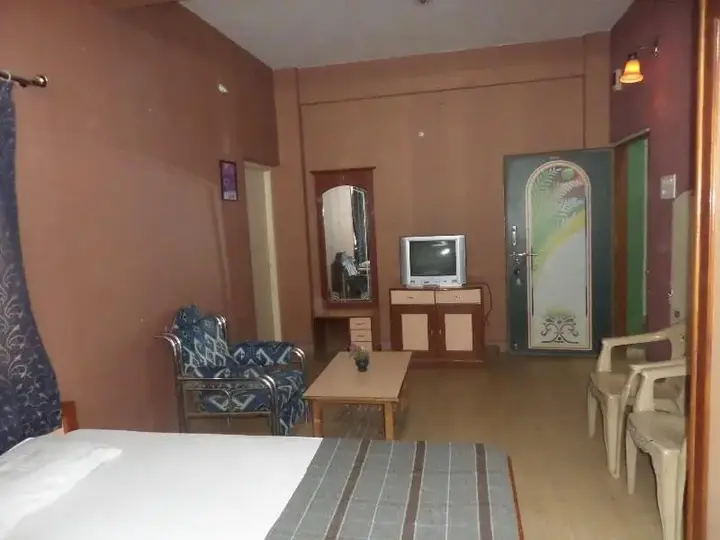 Ахмеднагар: Hotel Pooja Palace