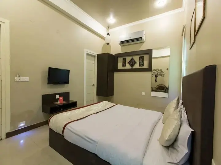 Джайпур: Dev Vilas Hotel