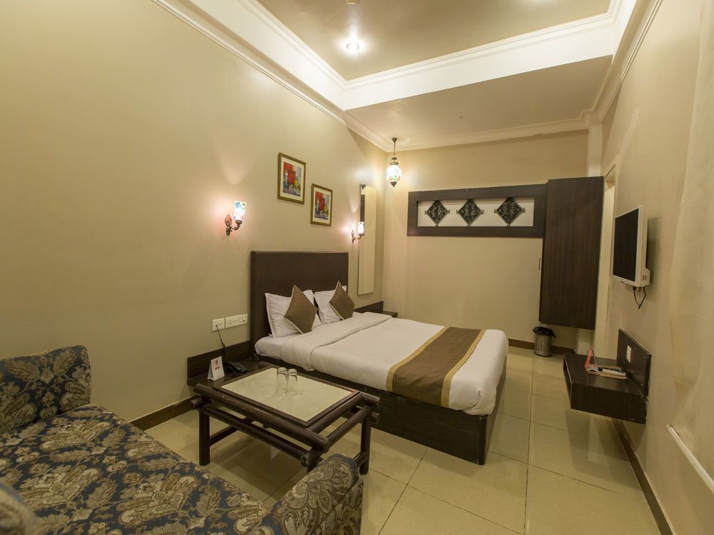 Джайпур: Dev Vilas Hotel