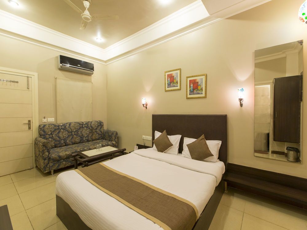 Джайпур: Dev Vilas Hotel