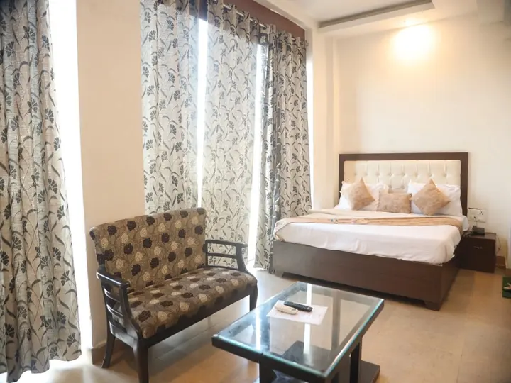 Ханзи: OYO 1180 Hotel Kartikay