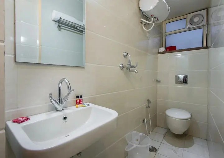 Джайпур: OYO 744 Hotel Vachi Inn