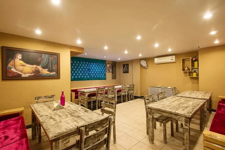 Джайпур: OYO 744 Hotel Vachi Inn