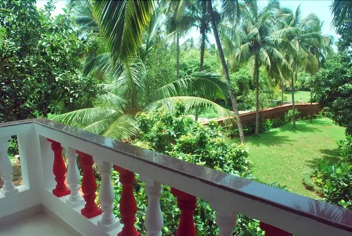 Calangute beach side hotel — фото 1