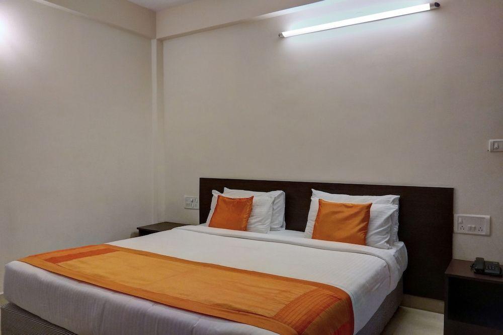 Бангалор: Triente Suites