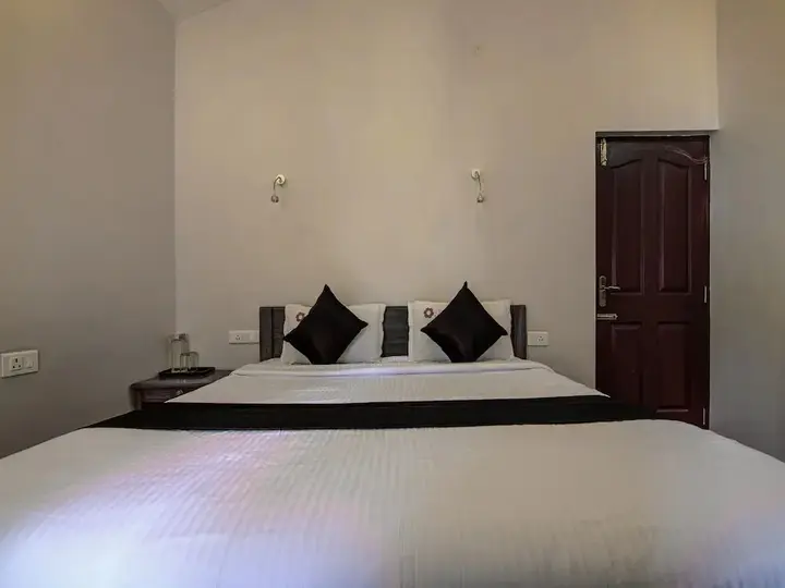 Ути: Abode by Brown Tree Resorts