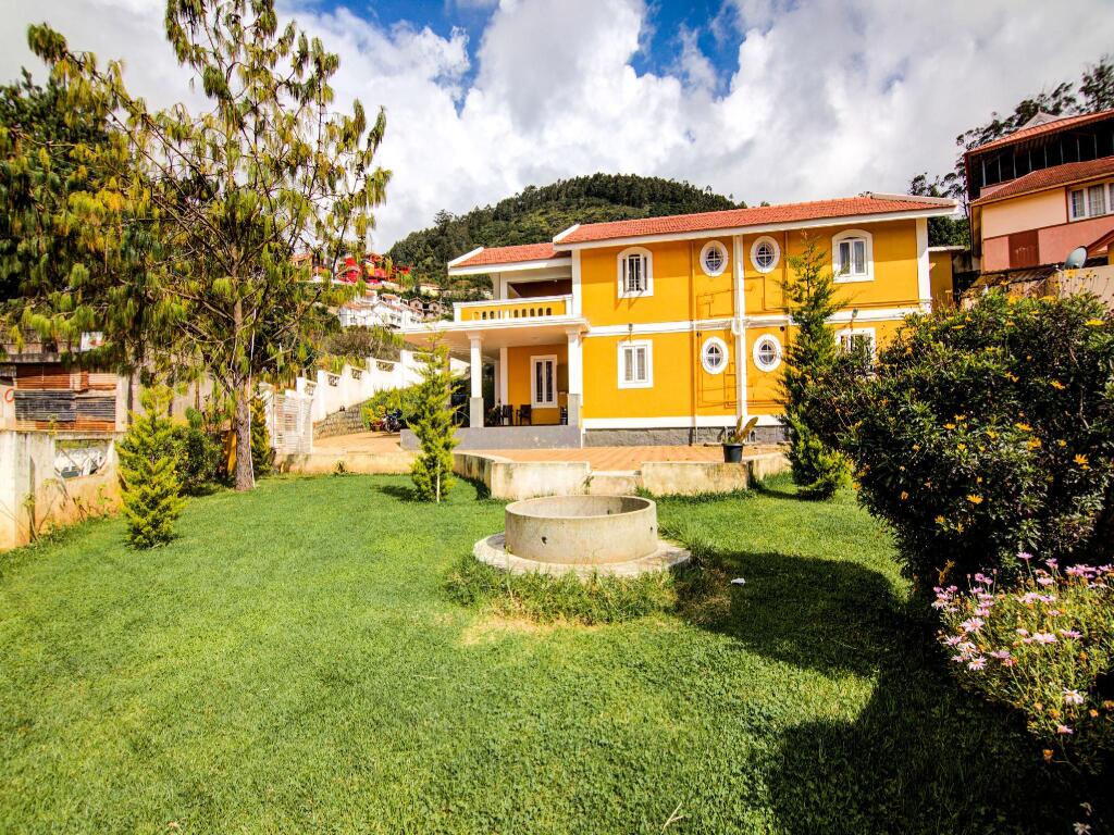 Ути: Abode by Brown Tree Resorts