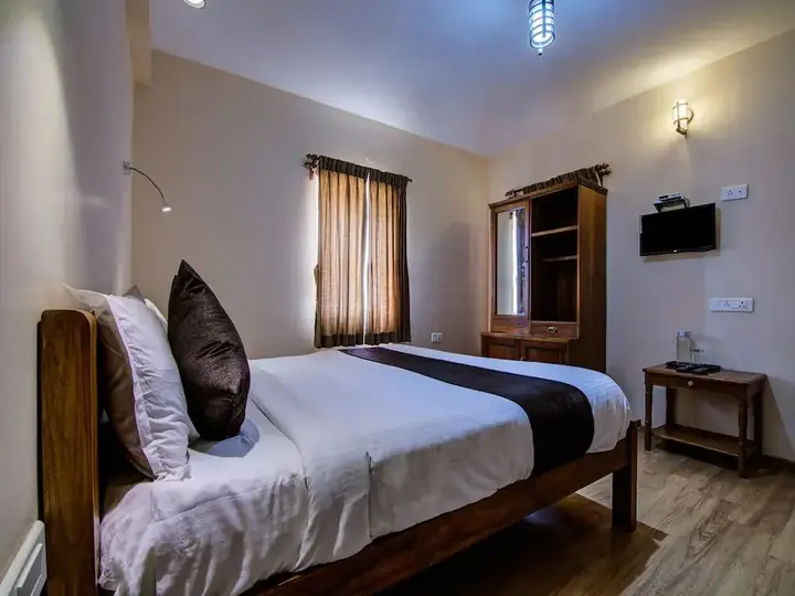 Ути: Abode by Brown Tree Resorts