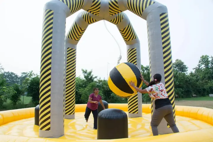 Наинитал: The Roar Resort