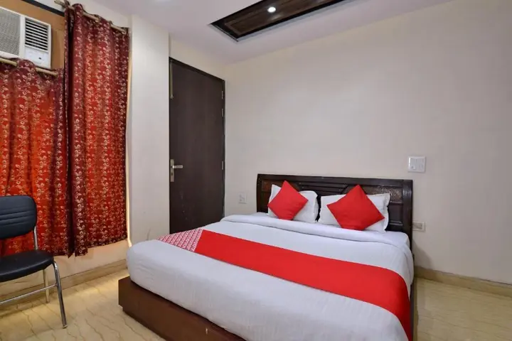 Нью-Дели: Hotel Lotus B&B By OYO Rooms