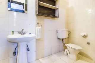Амритсар: FabExpress Royal Residency Suites
