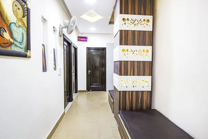 Амритсар: FabExpress Royal Residency Suites