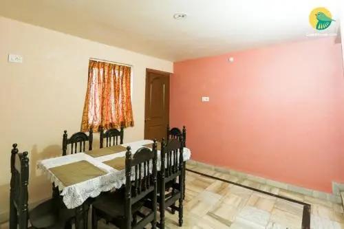 Панаджи: Menezes House