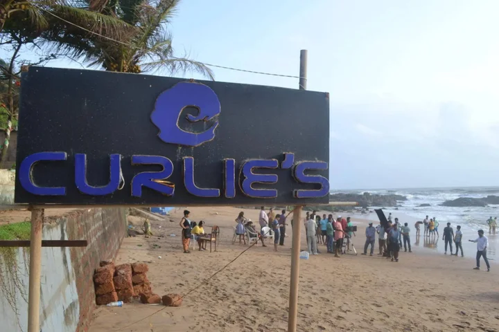 Анджуна: Curlies Zulu Land