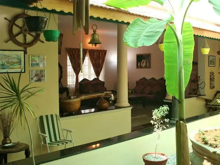 Бангалор: Carmel Homestay