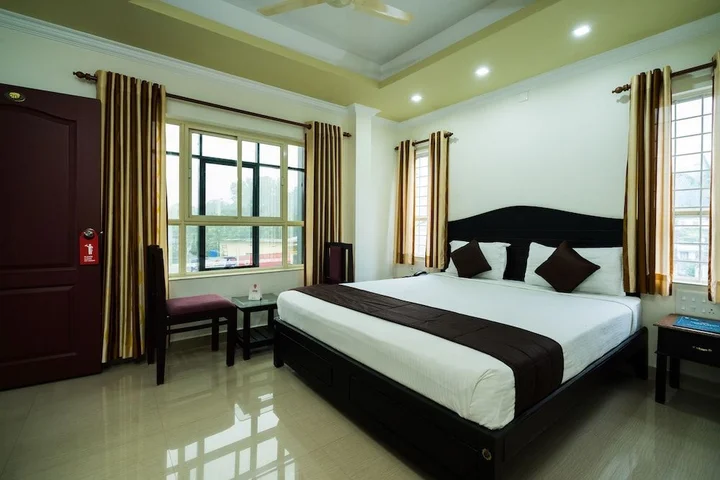 Валпарай: OYO 10428 Hotel Sandal Breeze