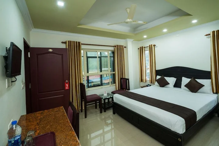 Валпарай: OYO 10428 Hotel Sandal Breeze