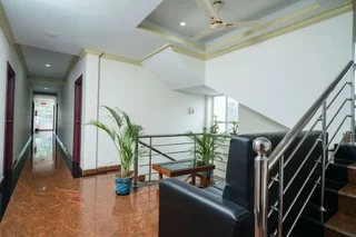 Валпарай: OYO 10428 Hotel Sandal Breeze