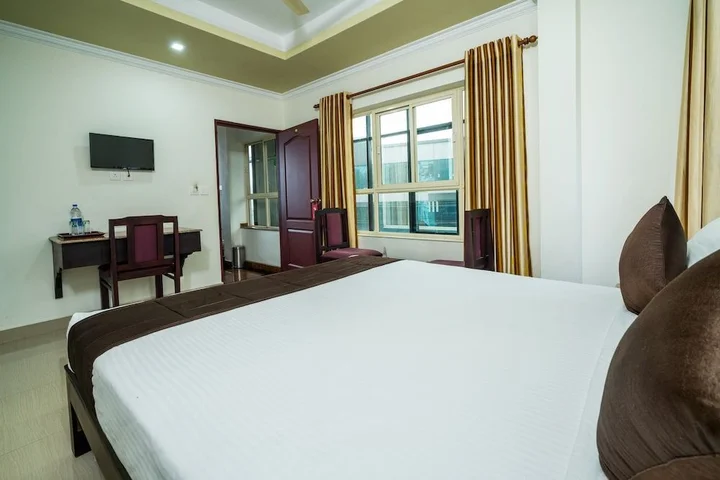 Валпарай: OYO 10428 Hotel Sandal Breeze