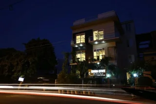 Гуруграм: FabHotel Sikandarpur Metro Station