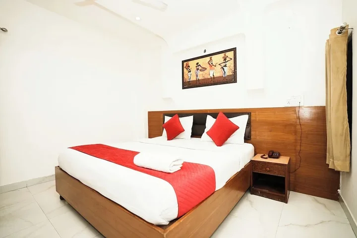 Нью-Дели: Hotel Paradise International by JMD Group