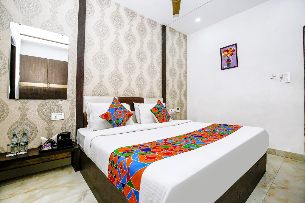 Амритсар: FabHotel Golden Temple Paradise 50 meters from golden temple