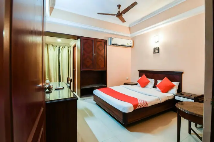 Катпади: Hotel Saroj Krishna