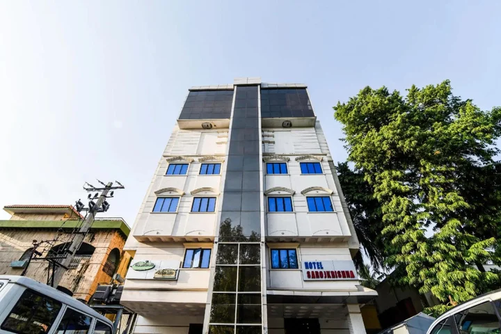 Катпади: Hotel Saroj Krishna