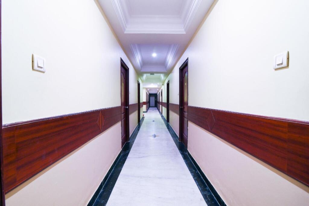 Катпади: Hotel Saroj Krishna