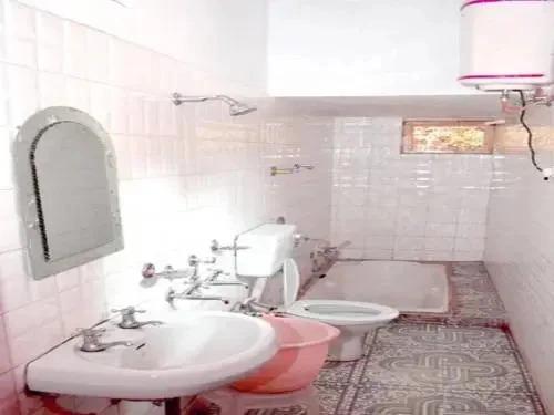 Казаули: Puri Hotel Kasauli
