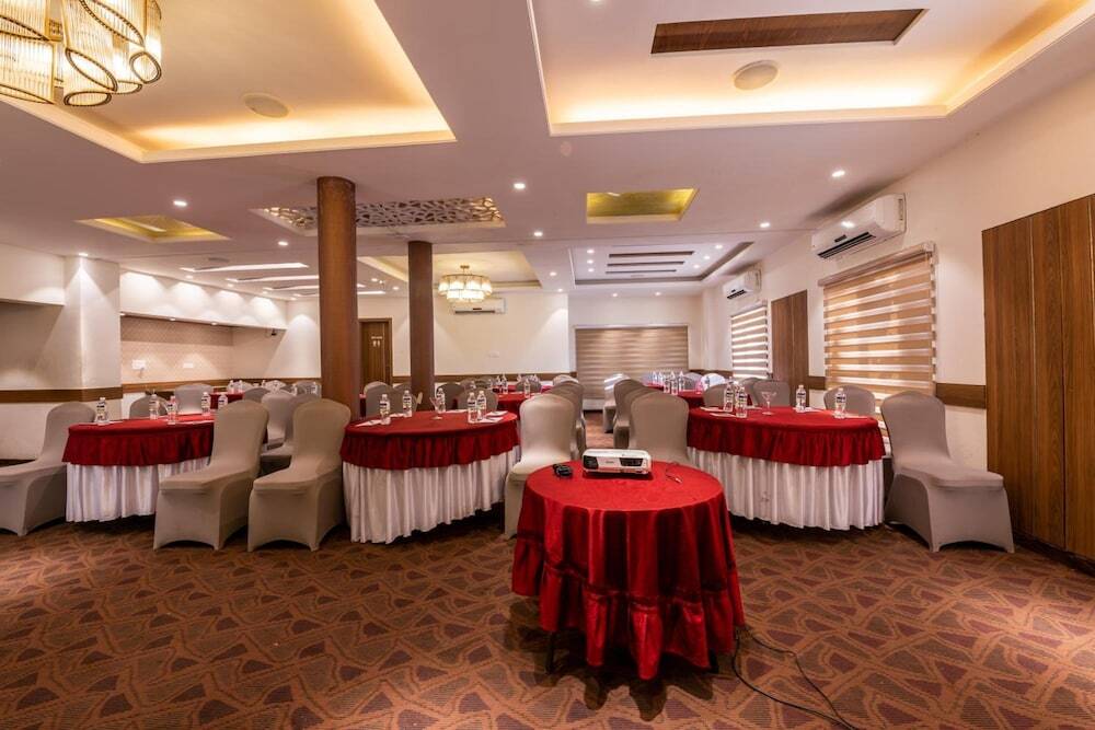 Нашик: Click Hotel Nashik