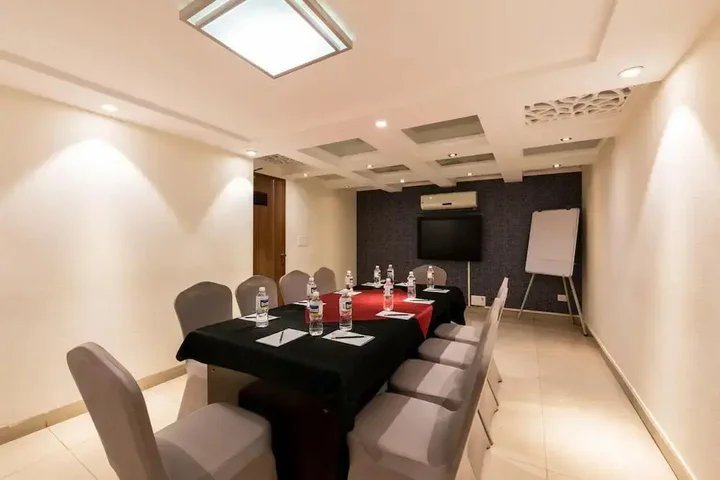 Нашик: Click Hotel Nashik