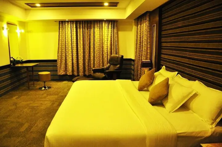 Эроде: Hotel Atrium