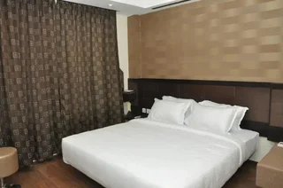 Эроде: Hotel Atrium