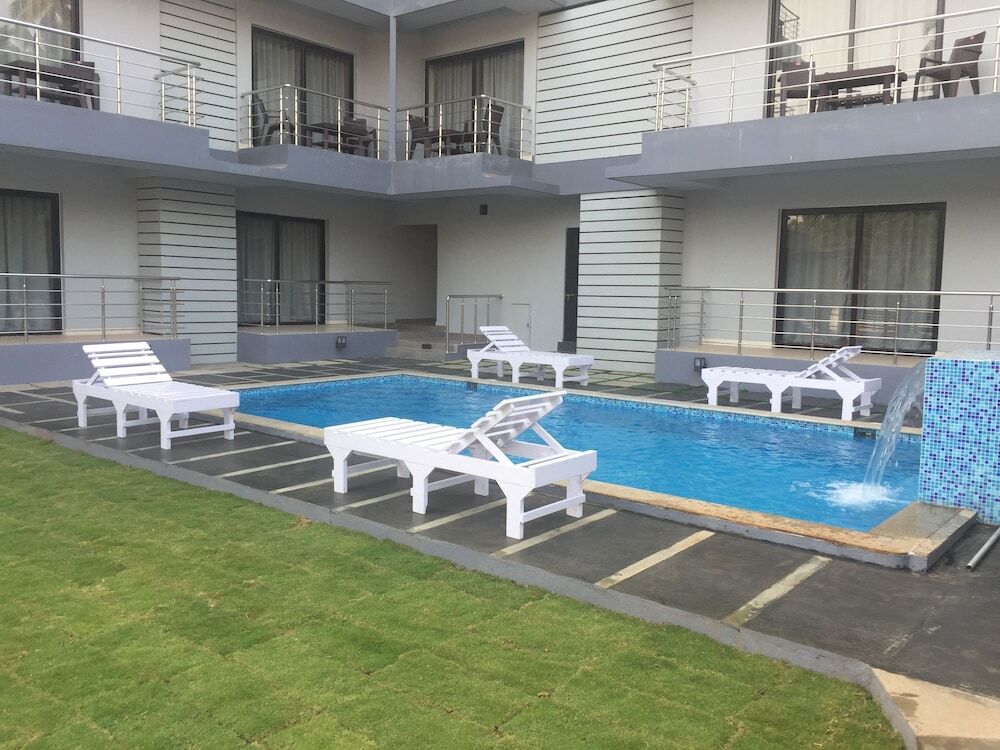 Арпора: Coco Heritage Resort