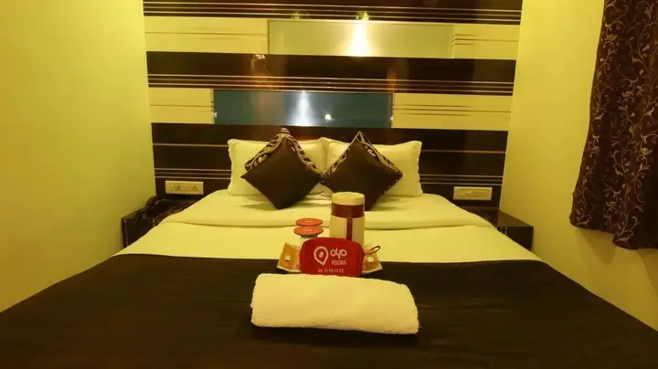 Мумбаи: OYO 424 Hotel Apple Suites