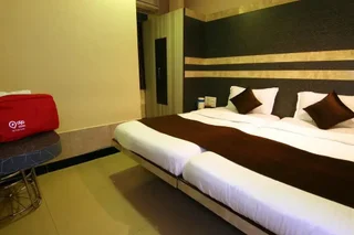 Мумбаи: OYO 424 Hotel Apple Suites
