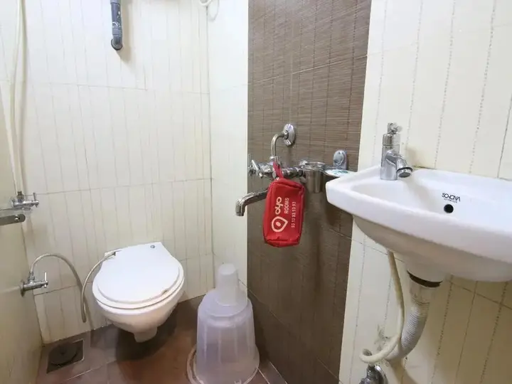 Мумбаи: OYO 424 Hotel Apple Suites
