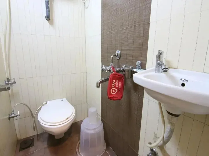 Мумбаи: OYO 424 Hotel Apple Suites