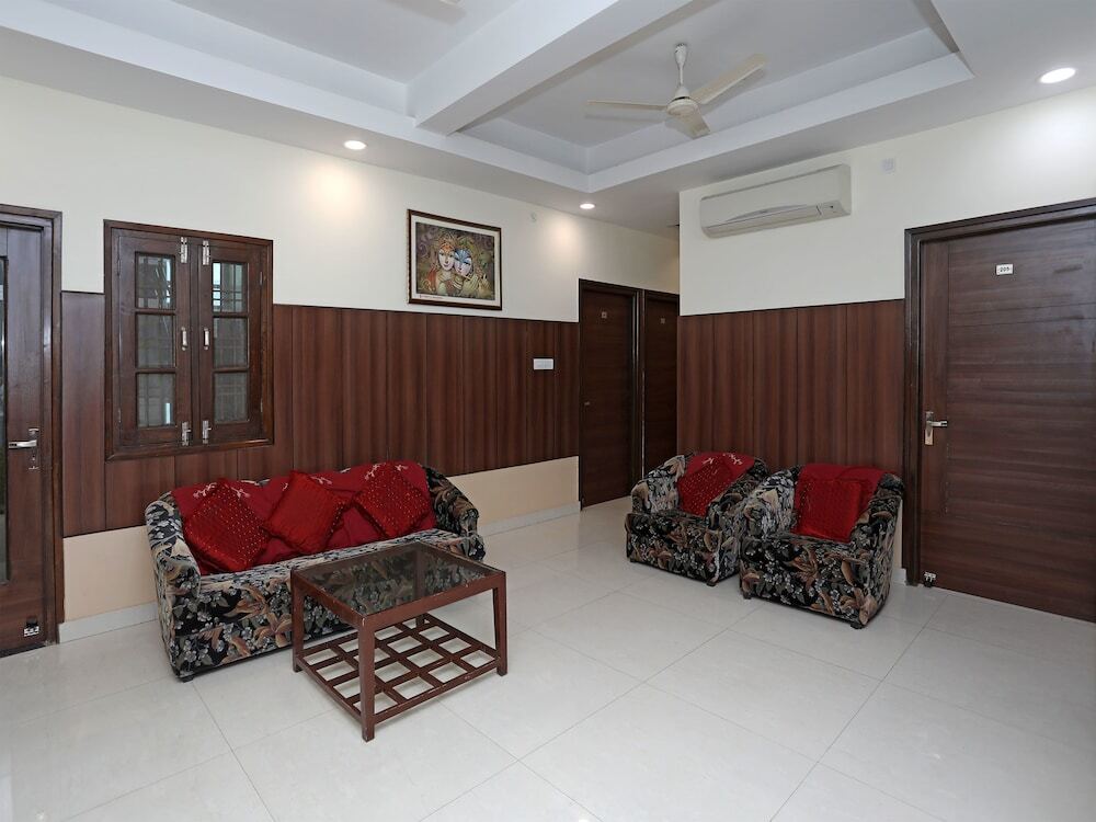 Лакхнау: OYO Rooms Vikrant Khand