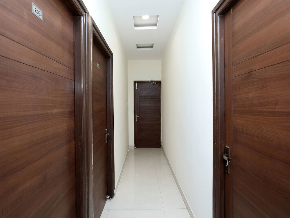 Лакхнау: OYO Rooms Vikrant Khand