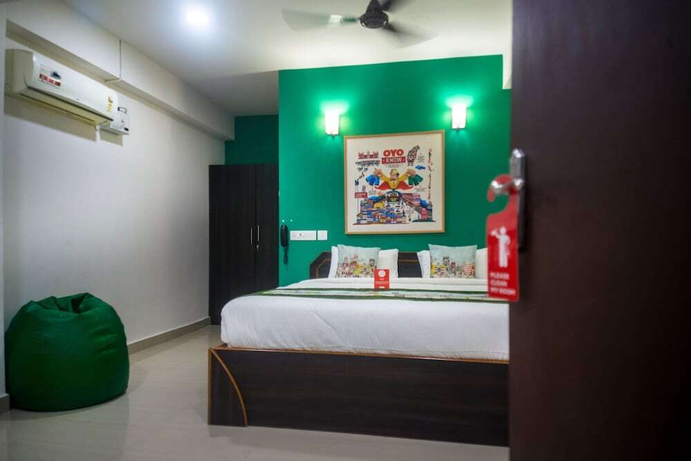 Ченнаи: OYO Apartments Velachery Railway Station