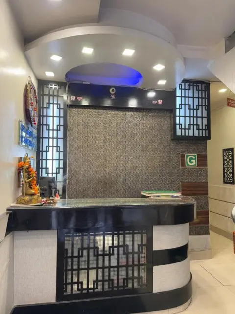 Нью-Дели: Hotel Shiv Palace